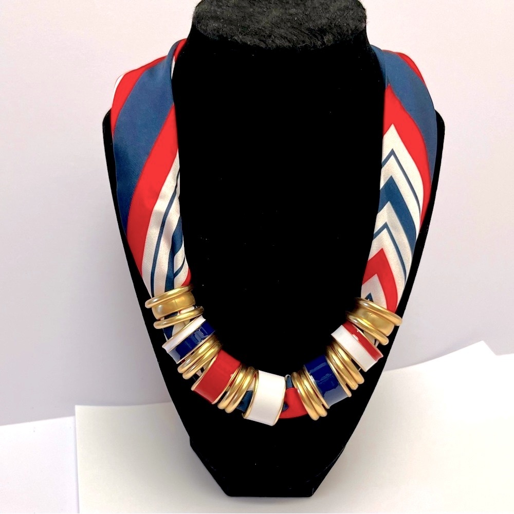 NWT โ๏ธโฅ๏ธ๐โ๏ธ Piper K gorgeous red n blue tones adjustable scarf necklace - Picture 6 of 12